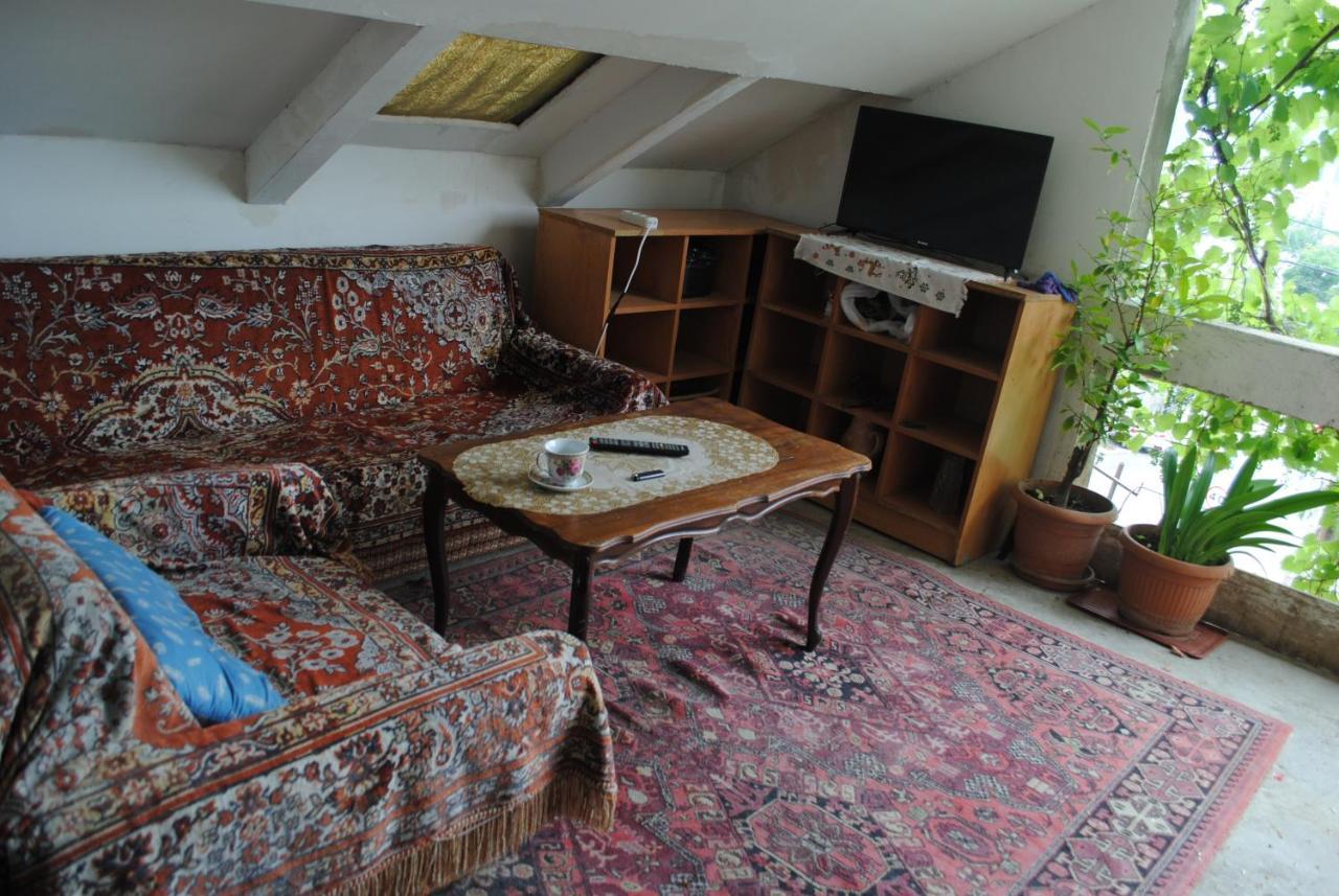 Family Guesthouse - Macharashvili Tbilisi Eksteriør bilde